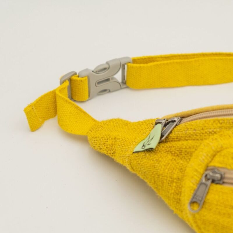 Сумка на пояс Невари, желтого цвета